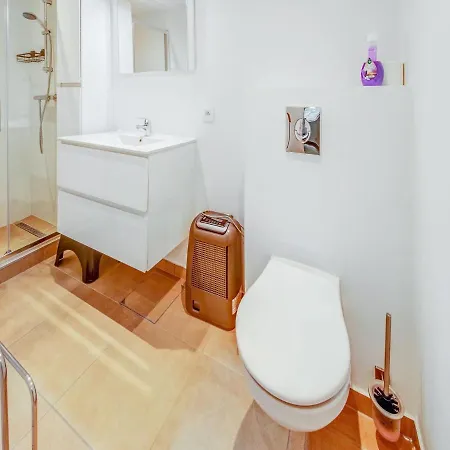 Сasa de vacaciones Attractive In With Terrace Malmedy
